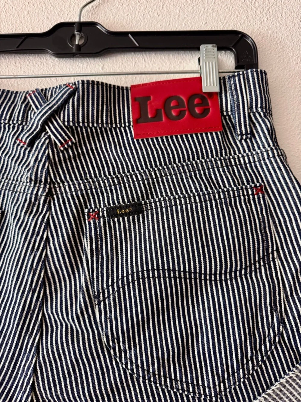 NWT Kacey Lee Black & White Pinstriped Denim Shorts with Star Lining Size 10